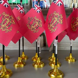 Mini Hanna's Town Flag w/stand